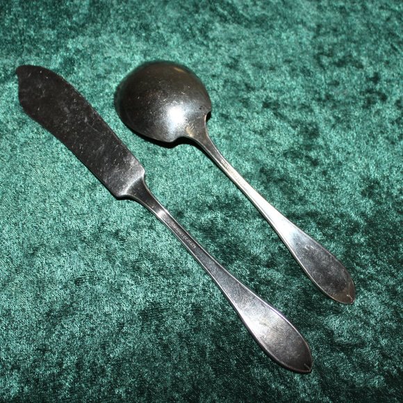 RARE Vintage Silverplate Sheraton Community Plate Butter Knife and Sugar Spoon - Picture 2 of 5